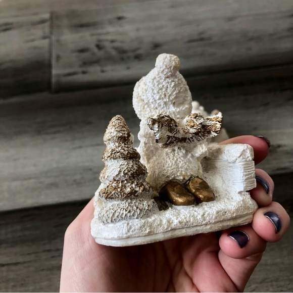 💸 5/20 Vintage 1990s set of 2 Ceramic Angel & Lamb in the Snow Christmas Decor - Picture 5 of 10